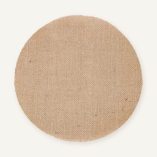Set de table naturel rond sur fond beige
