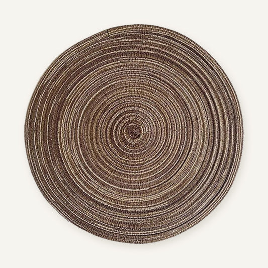 Set de table rond antiderapant sur fond beige