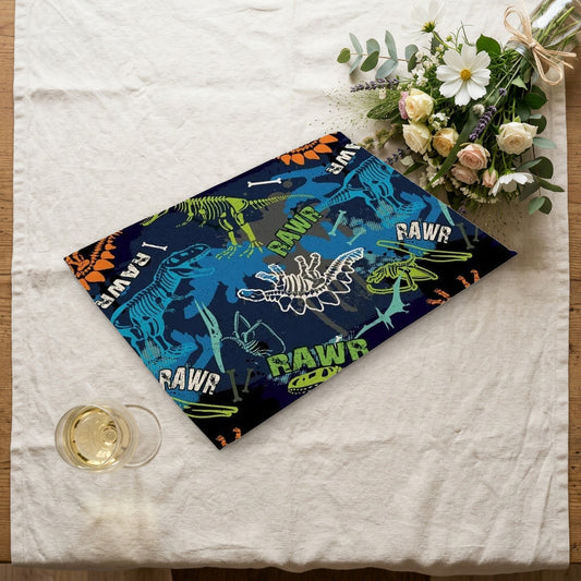 Set de table pour enfant sur une nappe en lin